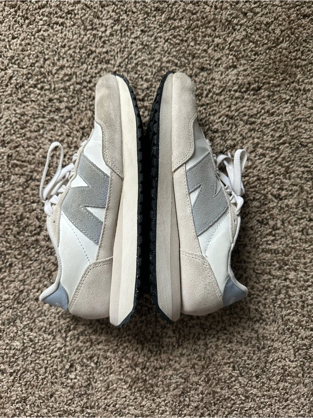 New Balance stylish white